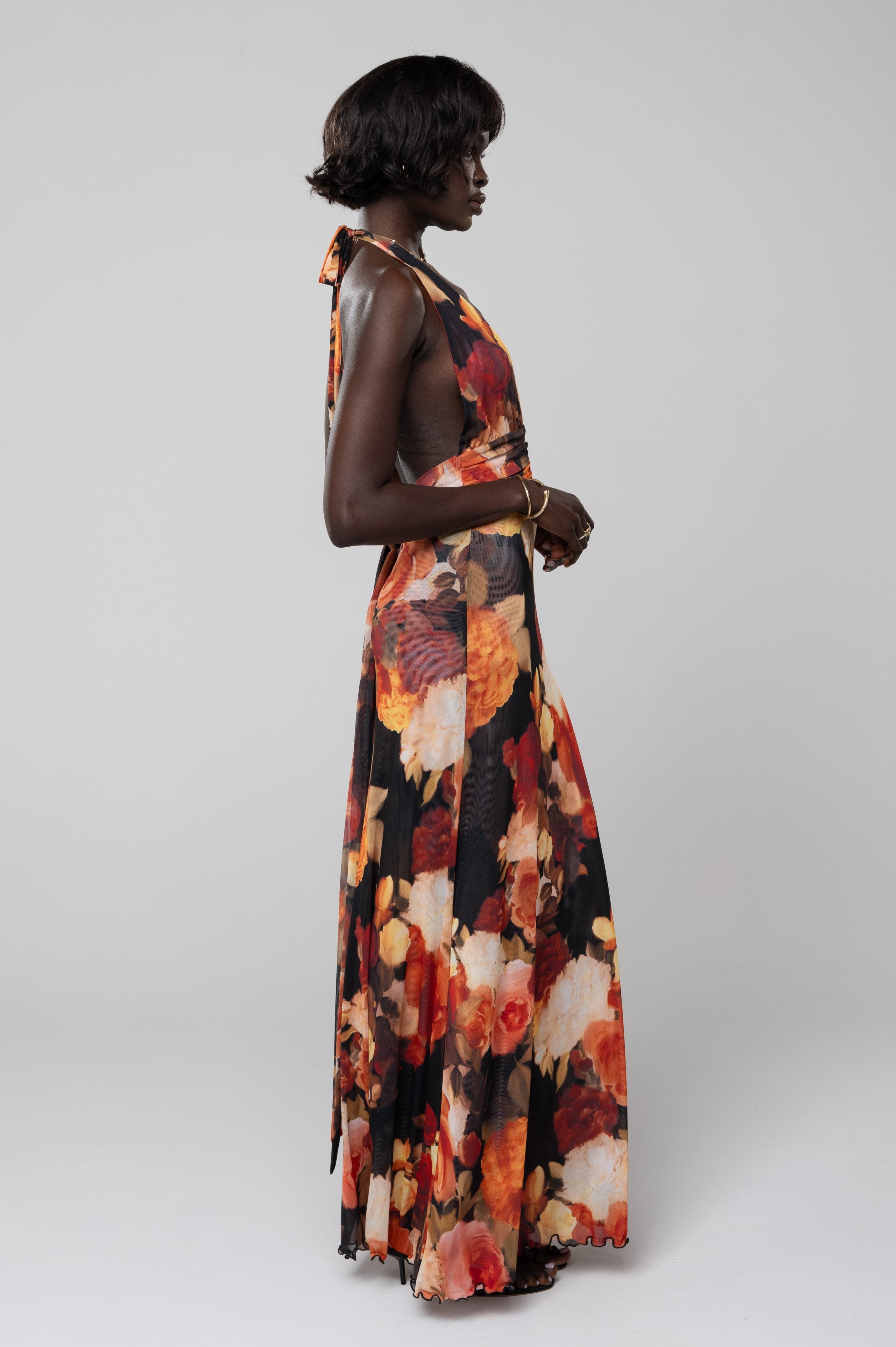 Women's maxi dress with halter