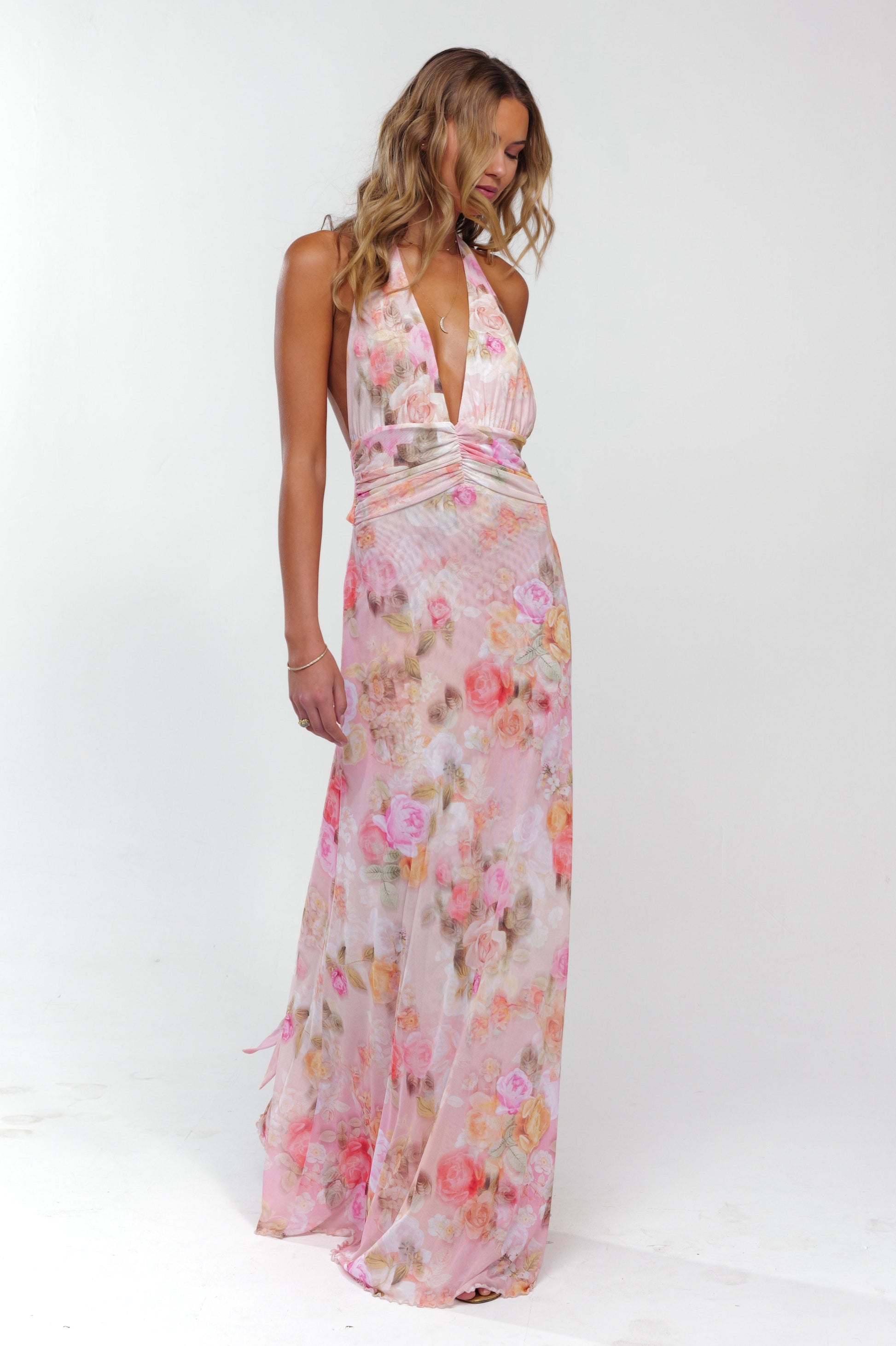 Women's maxi dress with halter